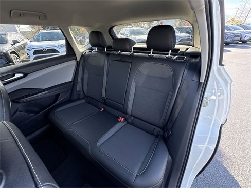 Used 2022 Volkswagen Taos SE image 22