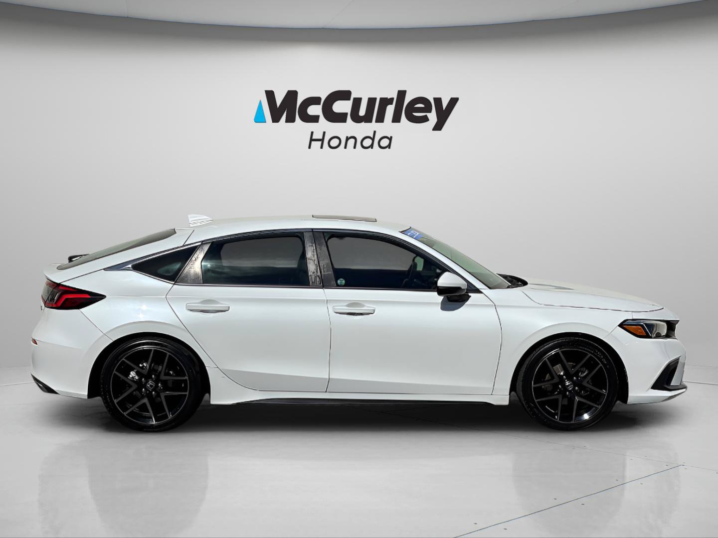 Certified 2024 Honda Civic Sport Touring image 2