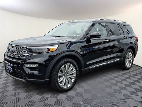 Certified 2023 Ford Explorer Limited w/ Limited Technology Package AWD/4WD image 3