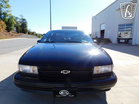 Used 1994 Chevrolet Impala SS image 5