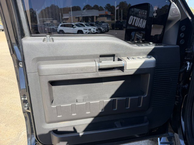 Used 2016 Ford F250 Lariat w/ Lariat Ultimate Package AWD/4WD image 11