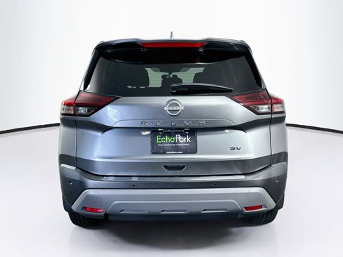 Used 2023 Nissan Rogue SV FWD image 7