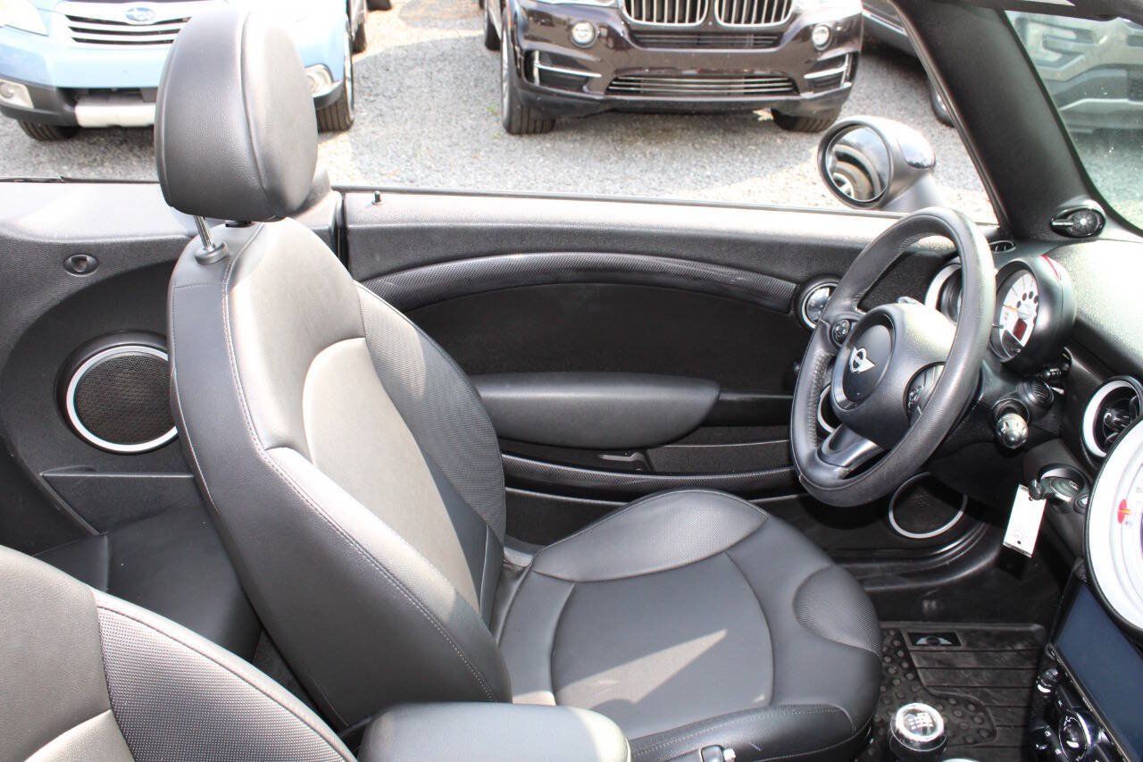 Used 2013 MINI Cooper S FWD image 19