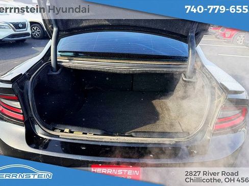 Used 2018 Dodge Charger R/T image 24