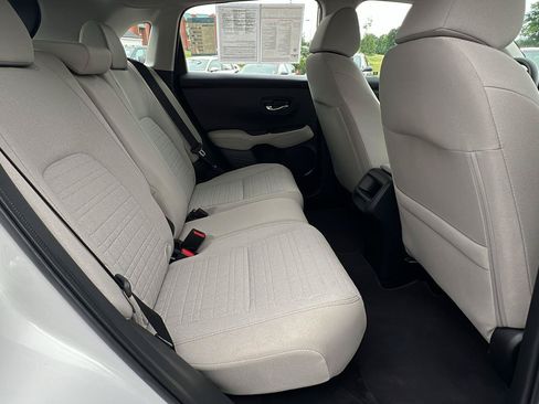 Used 2025 Honda HR-V LX image 15