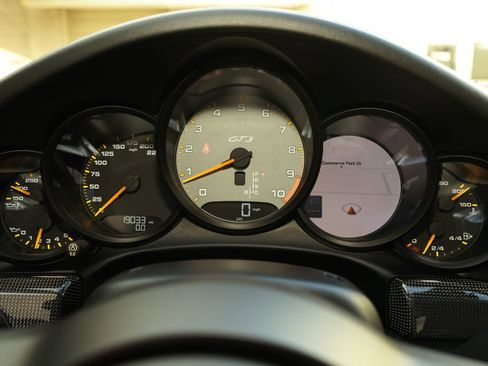 Used 2018 Porsche 911 GT3 image 7