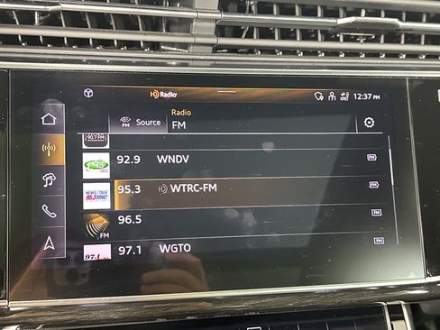 Certified 2025 Audi Q7 2.0T Premium Plus image 23