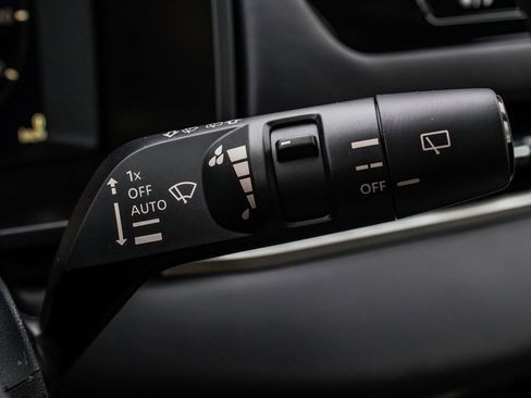 New 2026 Mitsubishi Outlander SEL image 30