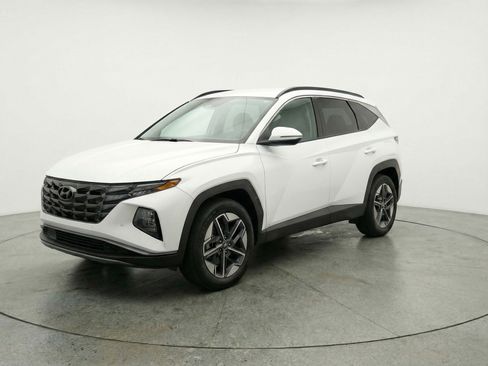 Used 2025 Hyundai Tucson SEL image 3