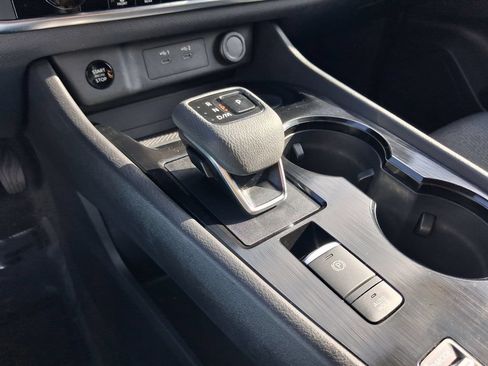 Used 2026 Nissan Rogue SV FWD image 28