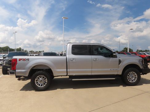 Used 2021 Ford F250 XLT w/ XLT Premium Package AWD/4WD image 10
