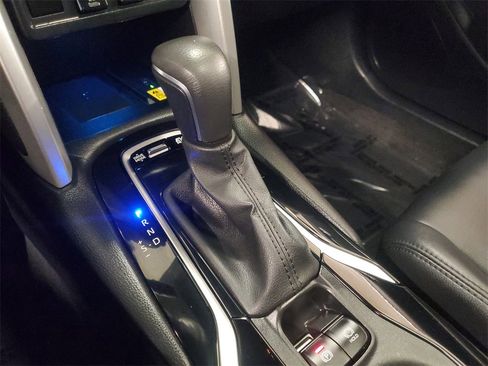 Certified 2023 Toyota Corolla Cross XSE w/ Convenience Package image 30