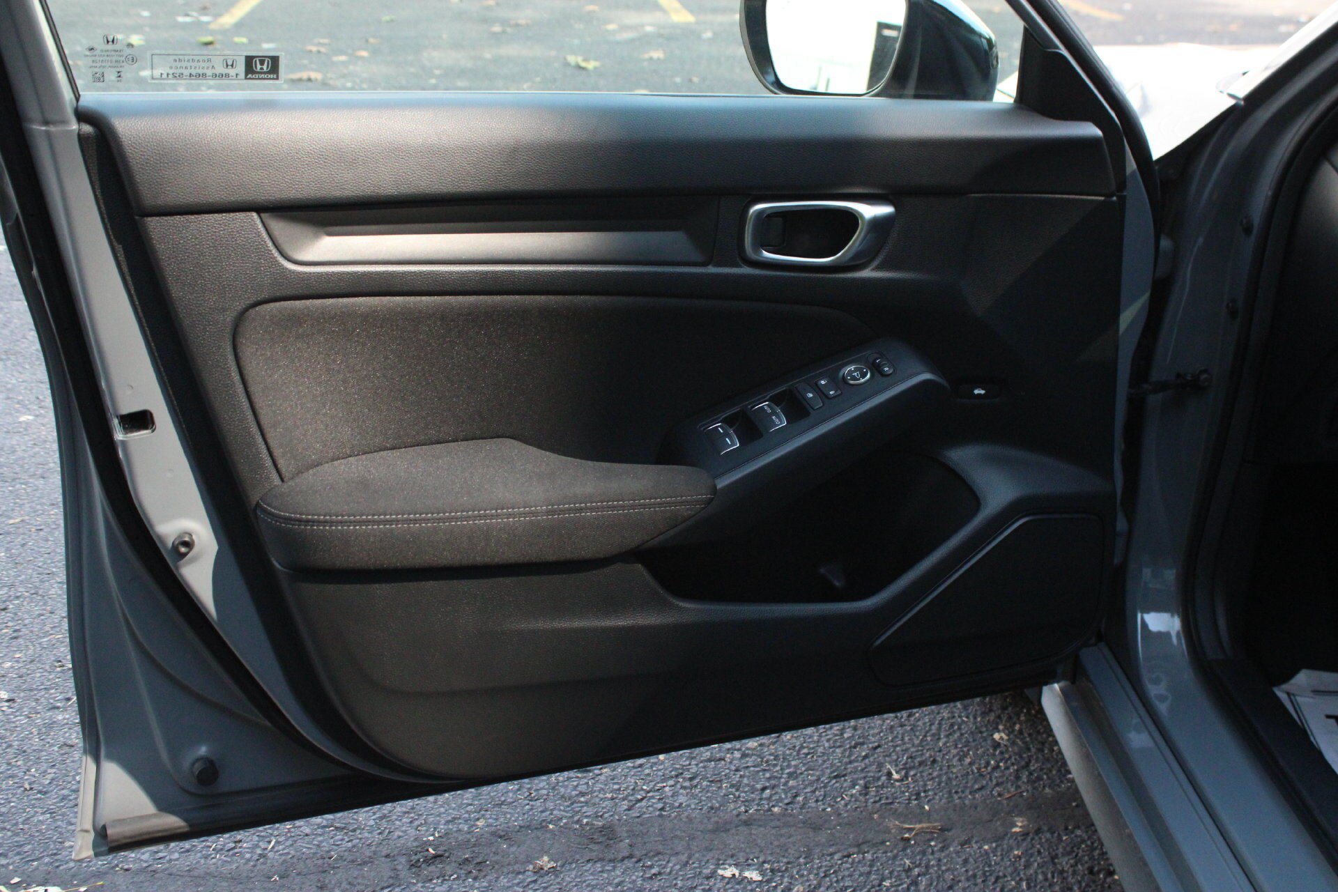 Used 2025 Honda Civic Sport image 11