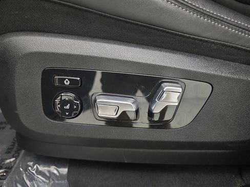 Used 2024 BMW X7 xDrive40i AWD/4WD image 14