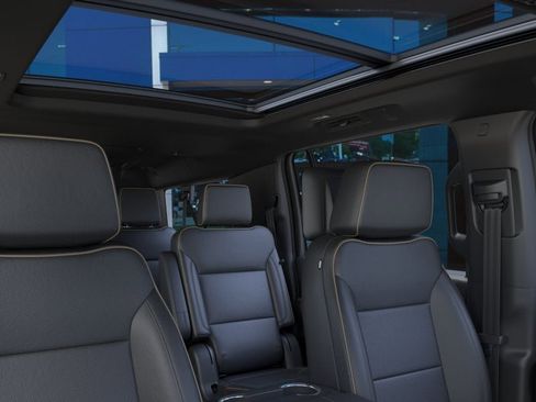New 2026 Chevrolet Suburban Premier AWD/4WD image 51