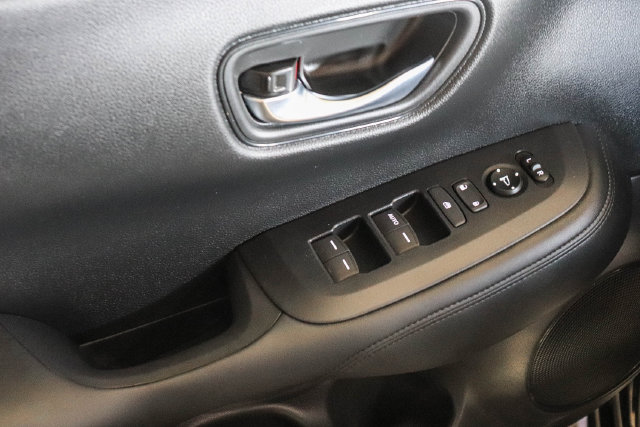 Used 2025 Honda HR-V LX image 20