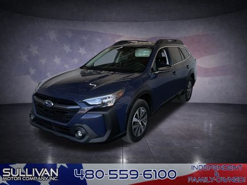 Used 2025 Subaru Outback Premium AWD/4WD image 1