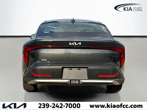 New 2025 Kia K4 EX image 4