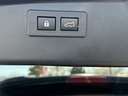 Used 2020 Subaru Outback Limited image 30