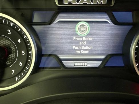 New 2026 RAM 1500 Express AWD/4WD image 28