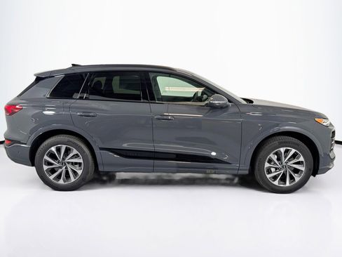 New 2025 Audi Q6 e-tron Premium image 4
