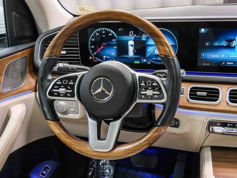 Certified 2022 Mercedes-Benz GLS 450 4MATIC image 15