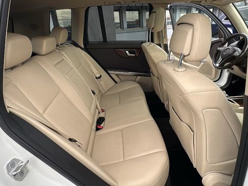 Used 2014 Mercedes-Benz GLK 350 4MATIC image 17