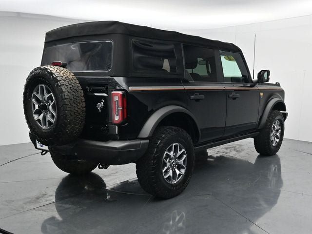 Used 2022 Ford Bronco Badlands AWD/4WD image 9
