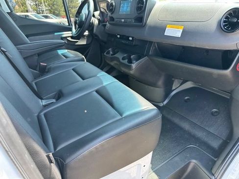 Used 2024 Mercedes-Benz Sprinter 2500 w/ Acoustic Package image 8