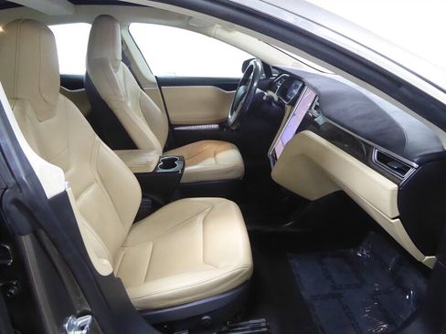 Used 2015 Tesla Model S 70D AWD/4WD image 24