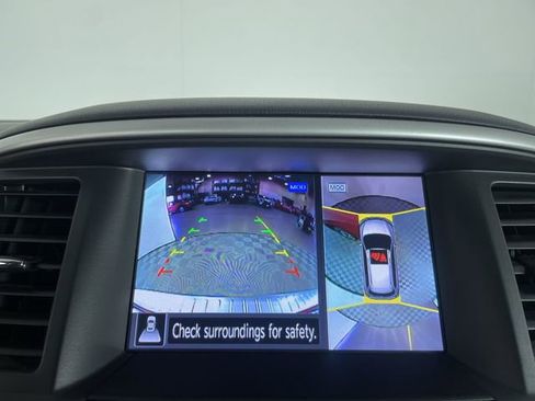 Used 2017 Nissan Pathfinder SL image 22