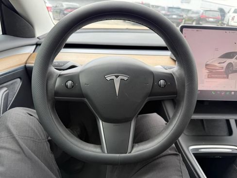 Used 2023 Tesla Model 3 Standard Range RWD image 6