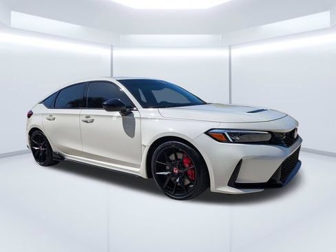 Used 2025 Honda Civic Type R image 2