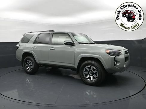 Used 2022 Toyota 4Runner TRD Off-Road Premium AWD/4WD image 1