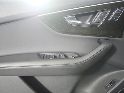 Used 2023 Audi Q7 2.0T Premium Plus w/ Premium Plus Package image 8