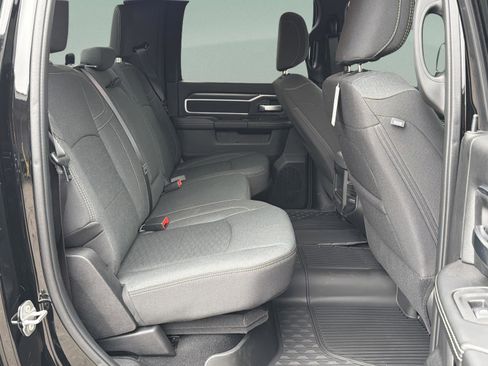 New 2025 RAM 2500 Big Horn AWD/4WD image 27