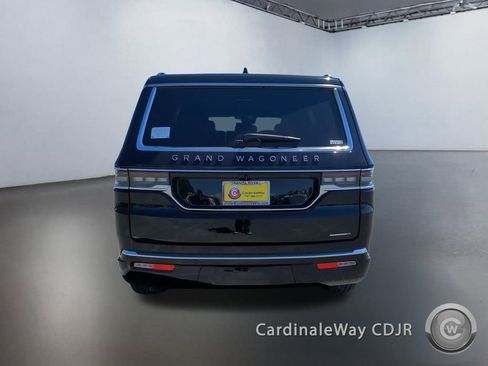 Used 2024 Jeep Grand Wagoneer Series III w/ Rear Seat Video Group 1 image 4