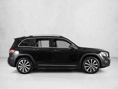 Certified 2023 Mercedes-Benz GLB 250 GLB 250 w/ Premium Package image 4