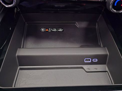 New 2026 Chevrolet Suburban LT w/ Comfort Package image 21