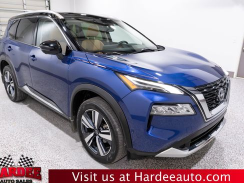 Used 2023 Nissan Rogue Platinum image 6