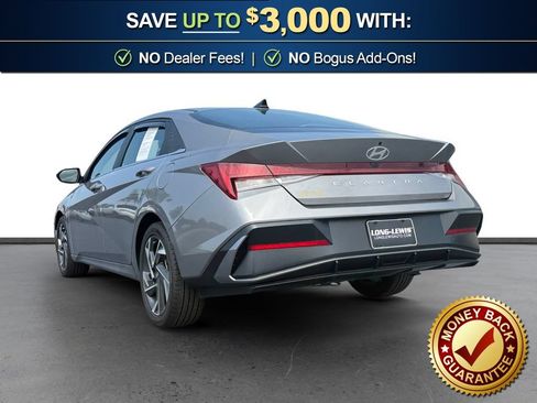 Used 2024 Hyundai Elantra SEL w/ Convenience Package FWD image 5