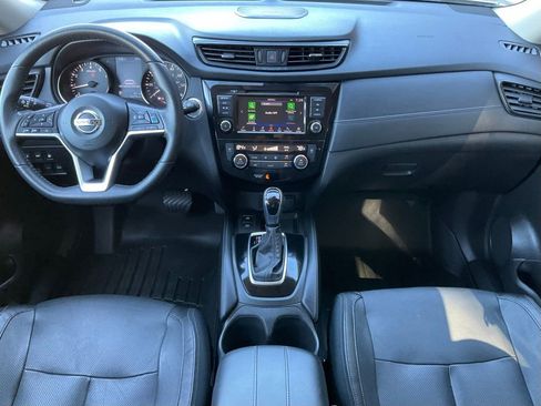 Used 2020 Nissan Rogue SL w/ Premium Package image 30