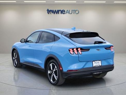 Used 2022 Ford Mustang Mach-E Select image 12