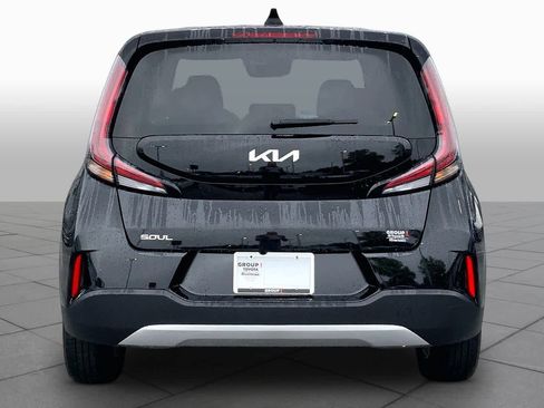 Used 2024 Kia Soul LX w/ Option Group 015 FWD image 5
