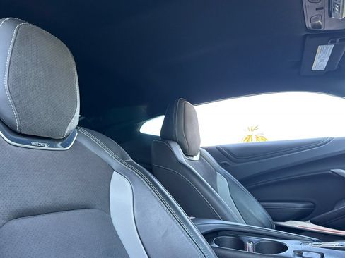 Used 2022 Chevrolet Camaro SS RWD image 19