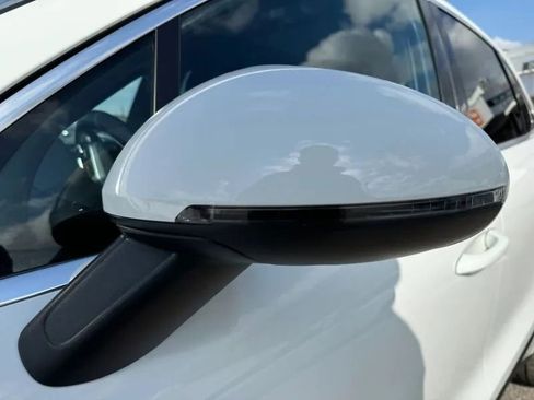 Used 2017 Porsche Macan S image 10