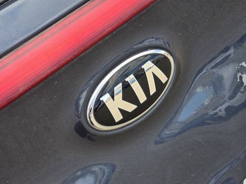 Used 2018 Kia Sportage LX image 8