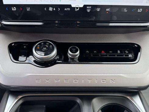 New 2026 Ford Expedition Max Active RWD image 25