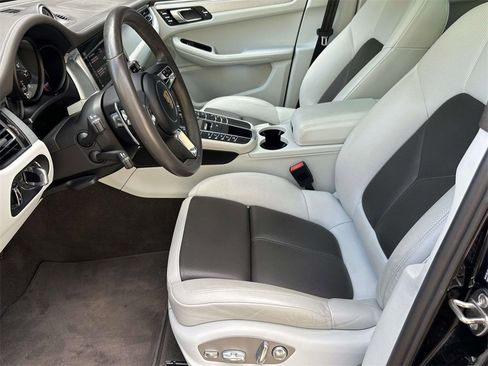 Used 2021 Porsche Macan GTS image 19