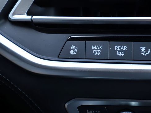 Used 2021 BMW X6 M w/ Competition Package image 26